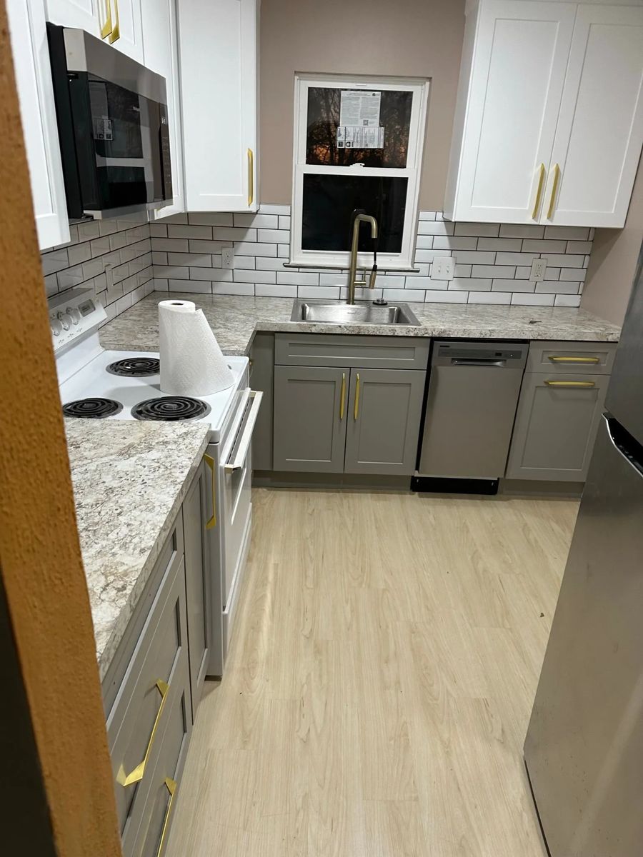 Tile & Backsplash